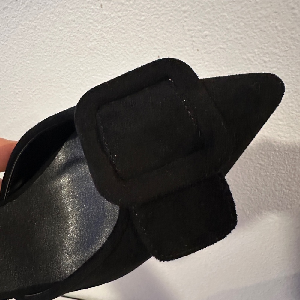 Manolo Blahnik Black Suede Slingback Pumps – Size 37 (Approx. US 7) - Picture 9 of 15